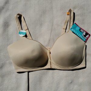 Vanity fair size 38DD underwire free bra
